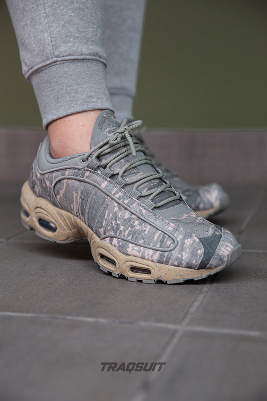 Tailwind IV ‘Dark Stucco Digi Camo'