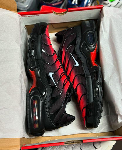 Nike Air Max Plus TN ‘Deadpool’