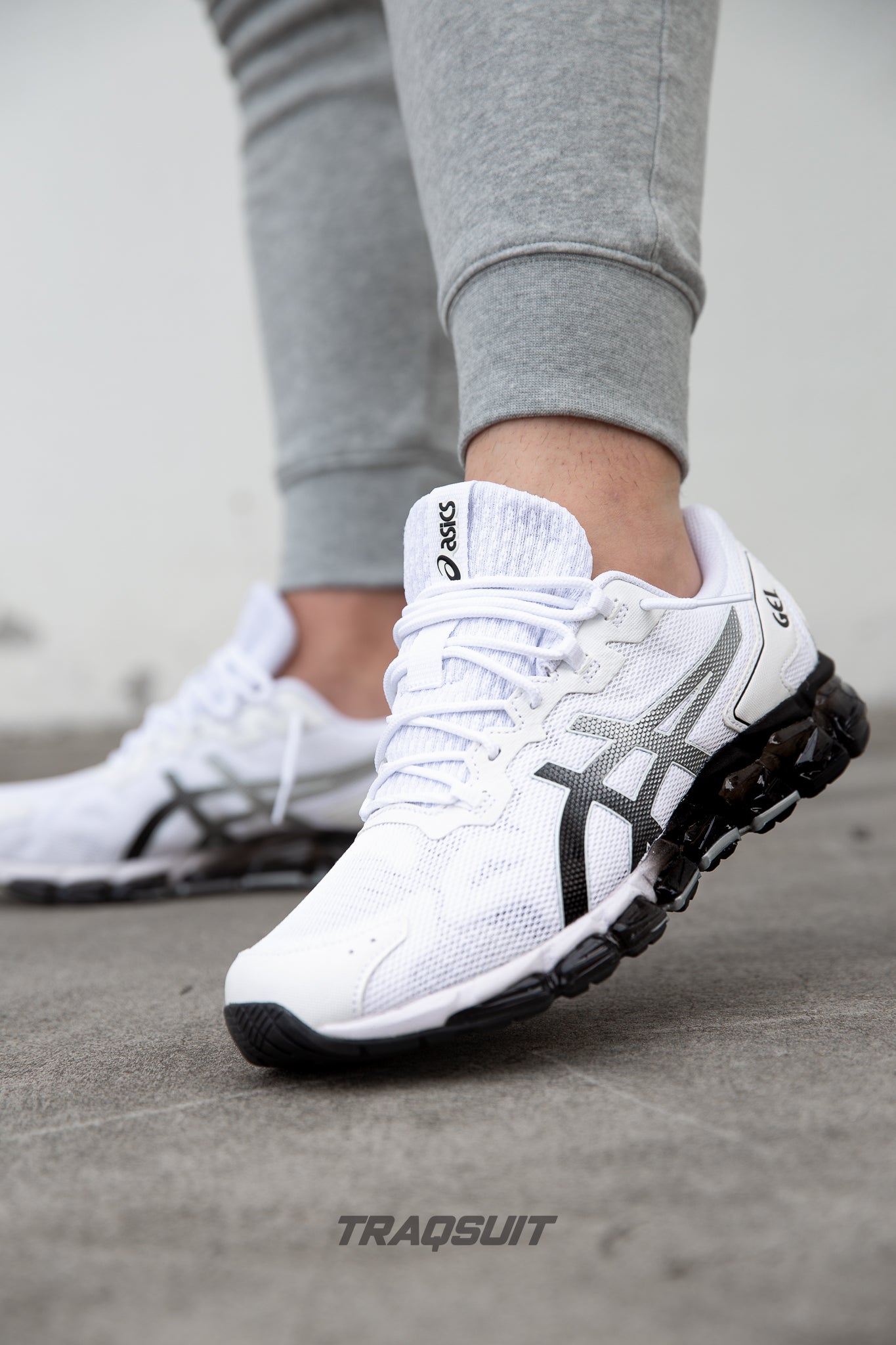 Black and white outlet asics