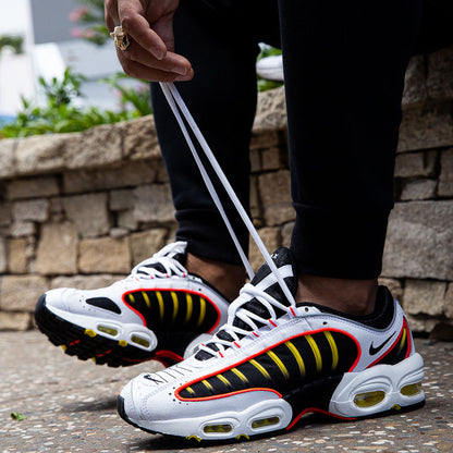 Tailwind IV ‘Bright Crimson’