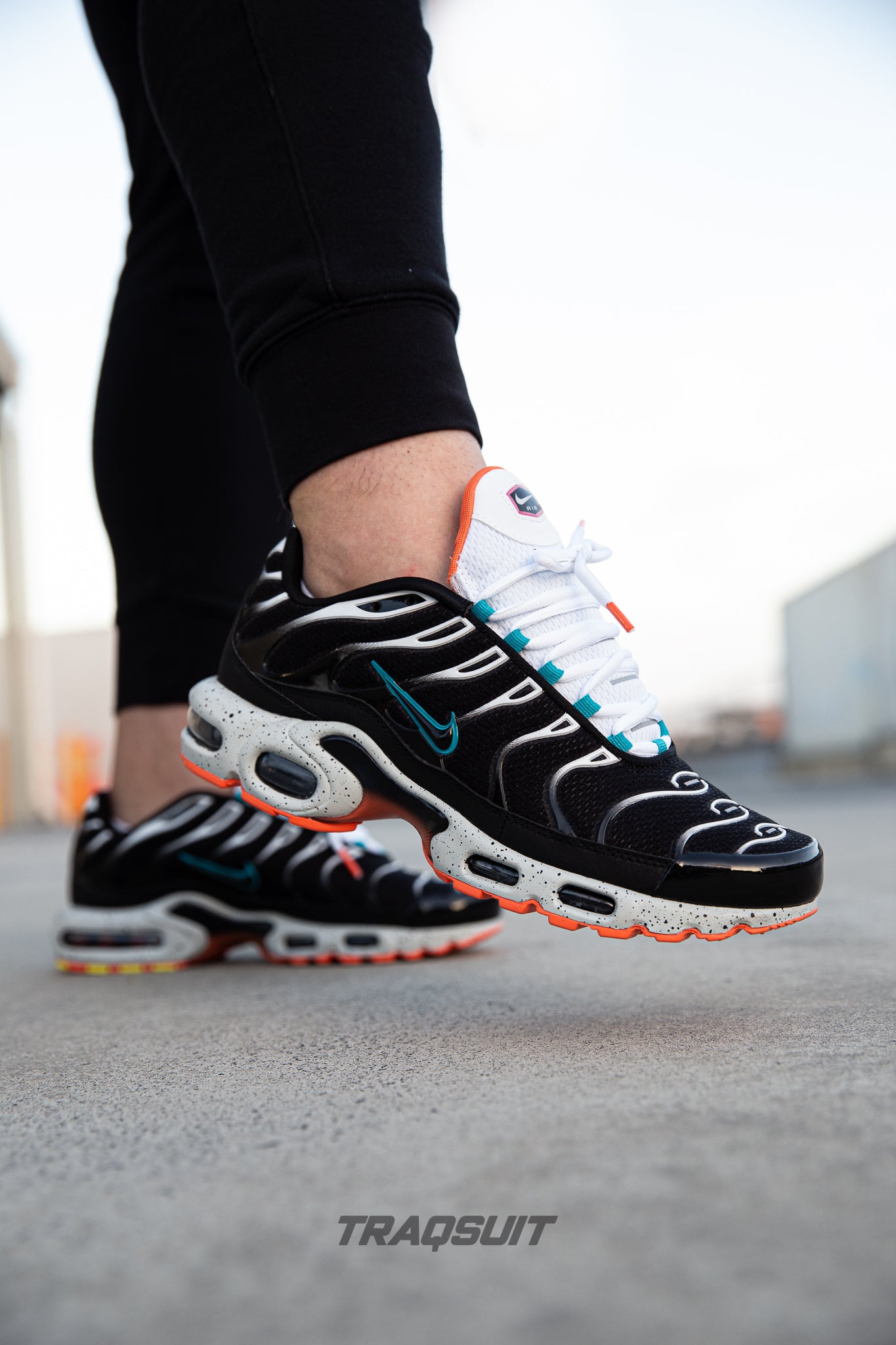 Air tn black clearance black