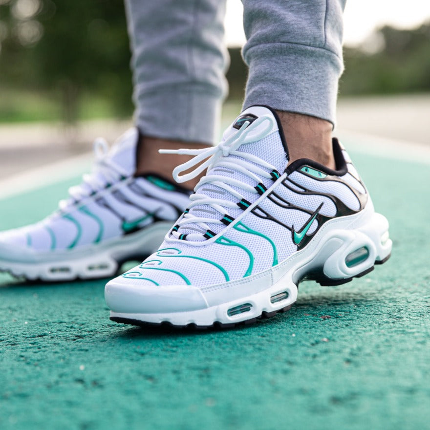 Nike air sale max plus tiffany