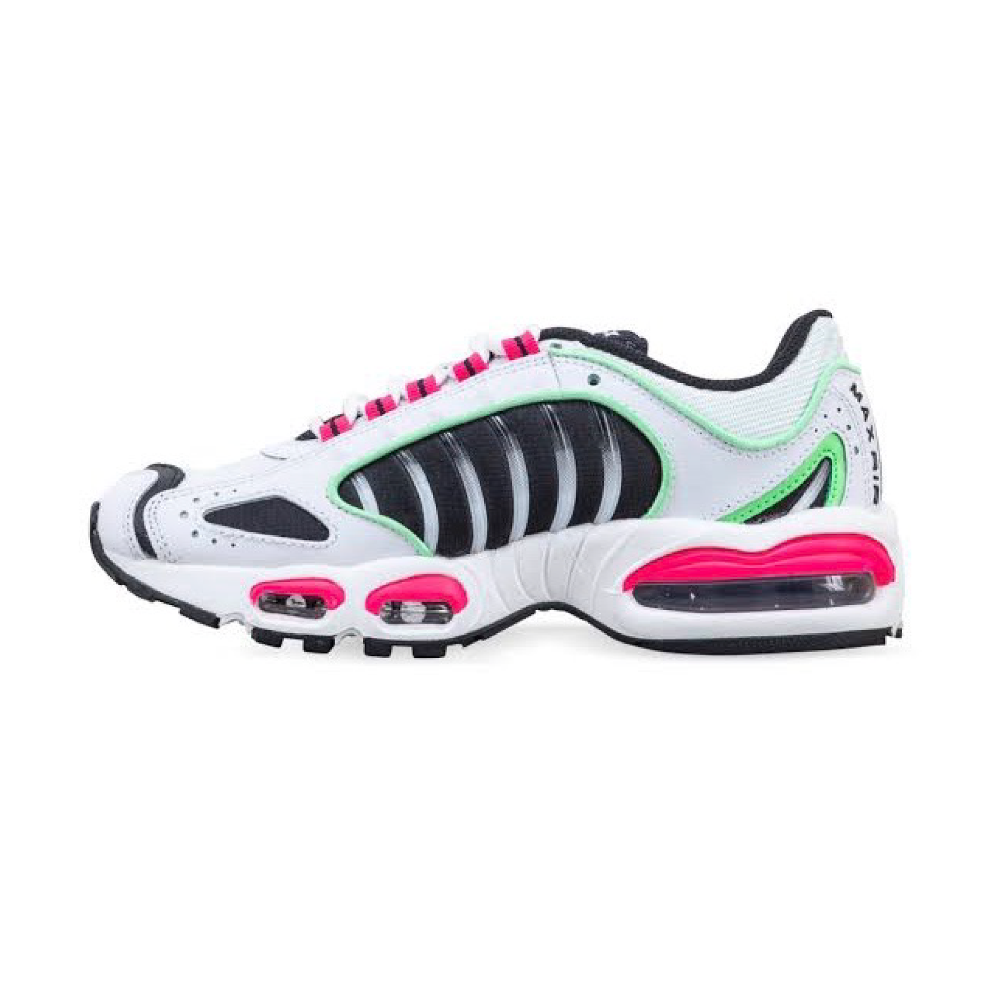 China 2025 rose tailwind