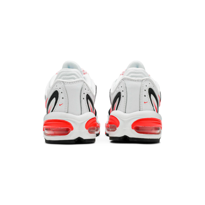 Tailwind IV ‘Laser Crimson’